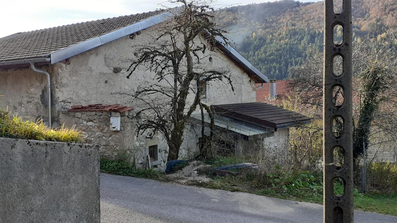 Maison Chaleureuse Et Ecologique Βίλα Coyriere Εξωτερικό φωτογραφία